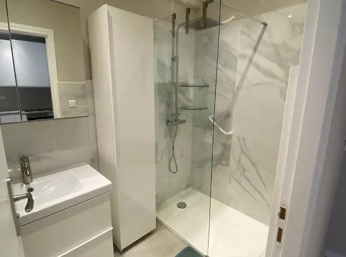 The Entire 2 Rooms, Balcony, Sea View